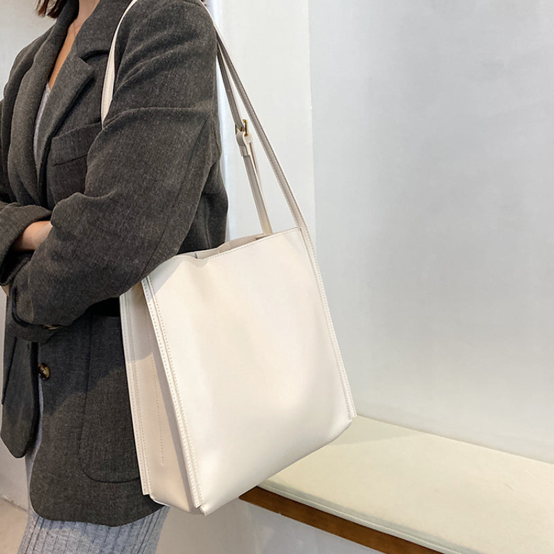 NUEVA BAG | ELEGANT POCKETS