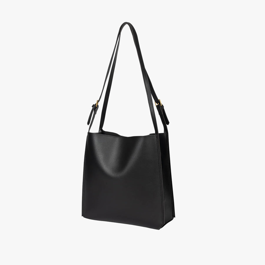 NUEVA BAG | ELEGANT POCKETS