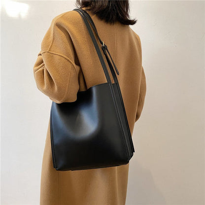 NUEVA BAG | ELEGANT POCKETS